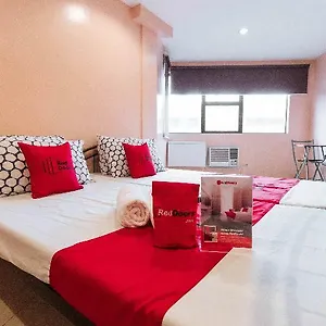 2* Hotel Reddoorz @ Rosemarie