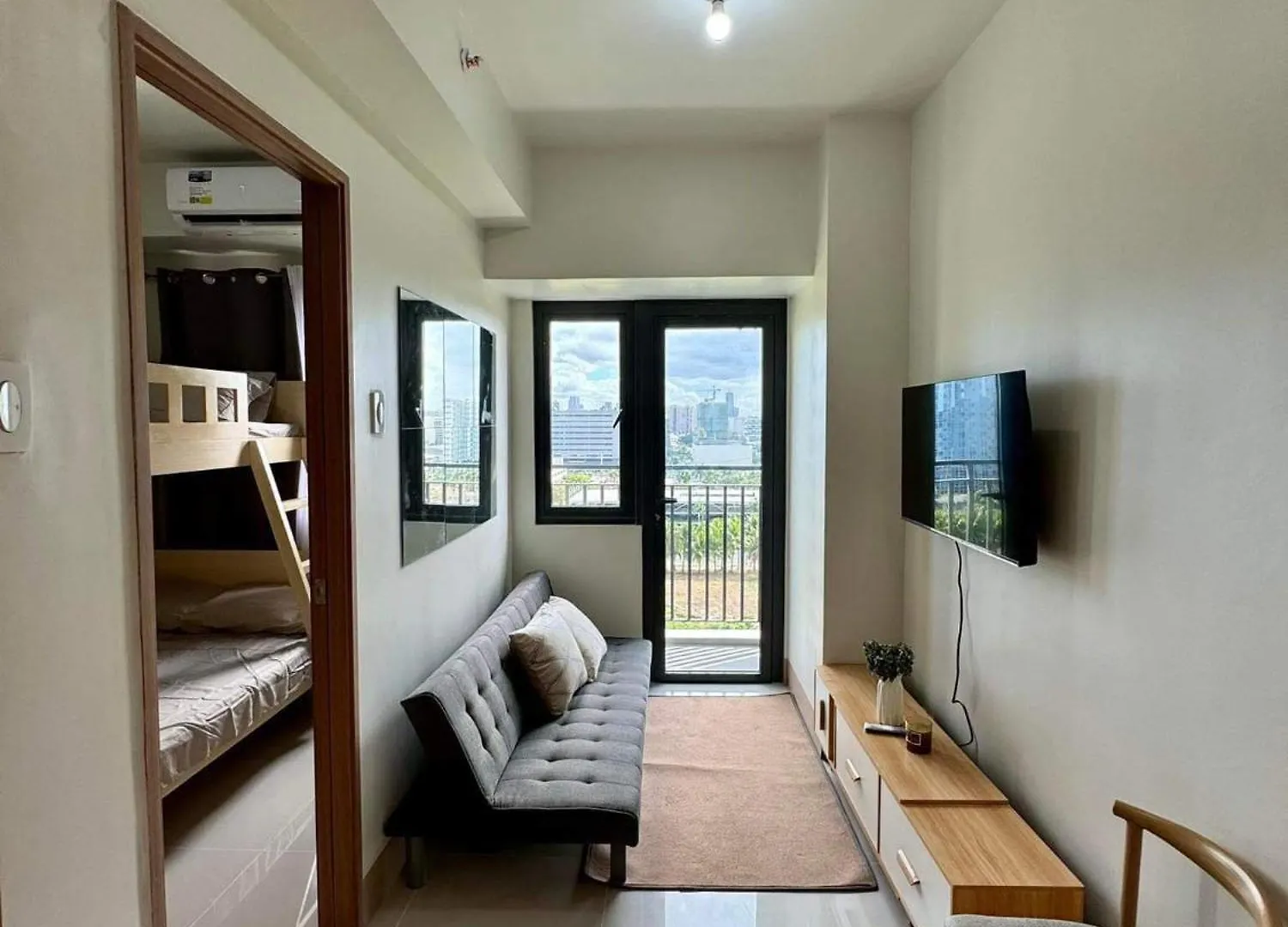 Aparthotel Shore 3 Residences Tower 2 Pasay Philippines